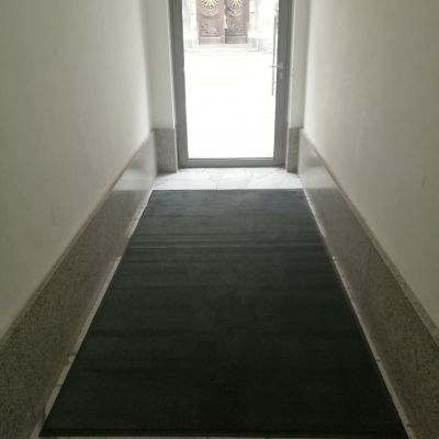 Durchgänge & Treppenhäuser